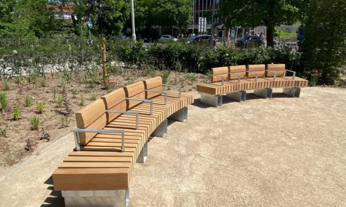 Bespoke seats. Welwyn Garden City, Herts.