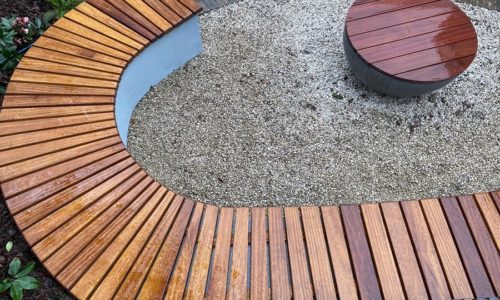Curved Wall Top Seating.